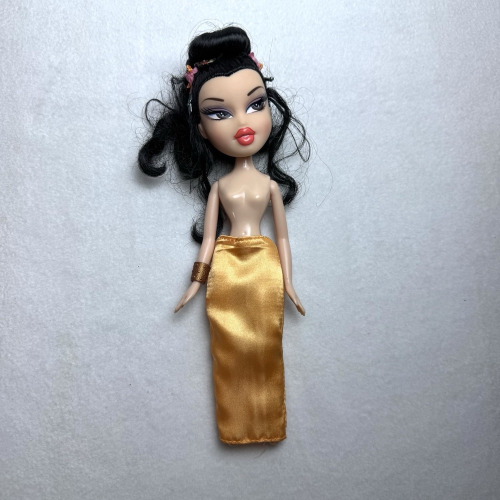 Bratz World Collector's Edition May-Lin Tokyo Japan Doll *No Accessories / Feet